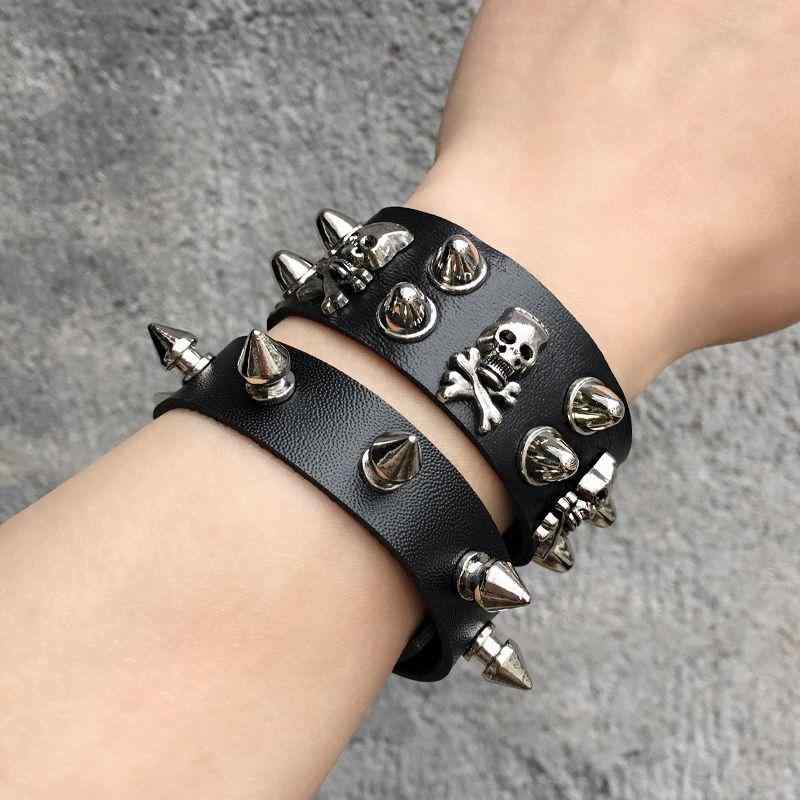 ブレスレット レディース Y2K ギャル パンクロック ゴシック スパイク 鋲 スカル レザー 腕輪 おしゃれ..