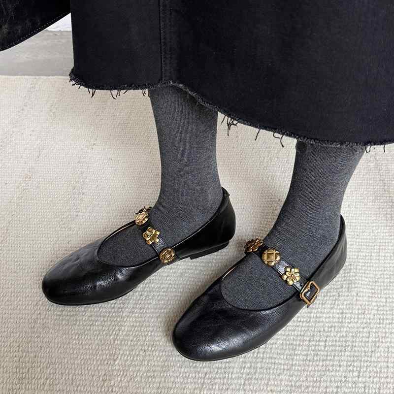 パンプス レディース メリージェーン フレンチレトロ クラシック ラウンドトゥ 羊革 メタルフラワー ワ..