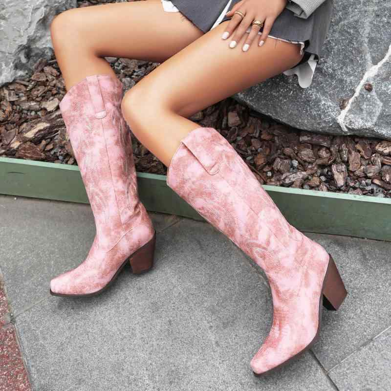 ブーツ レディース 秋冬 ブリティッシュスタイル 刺繍 ジョッキー ロング丈 チャンキーヒール スクエア..