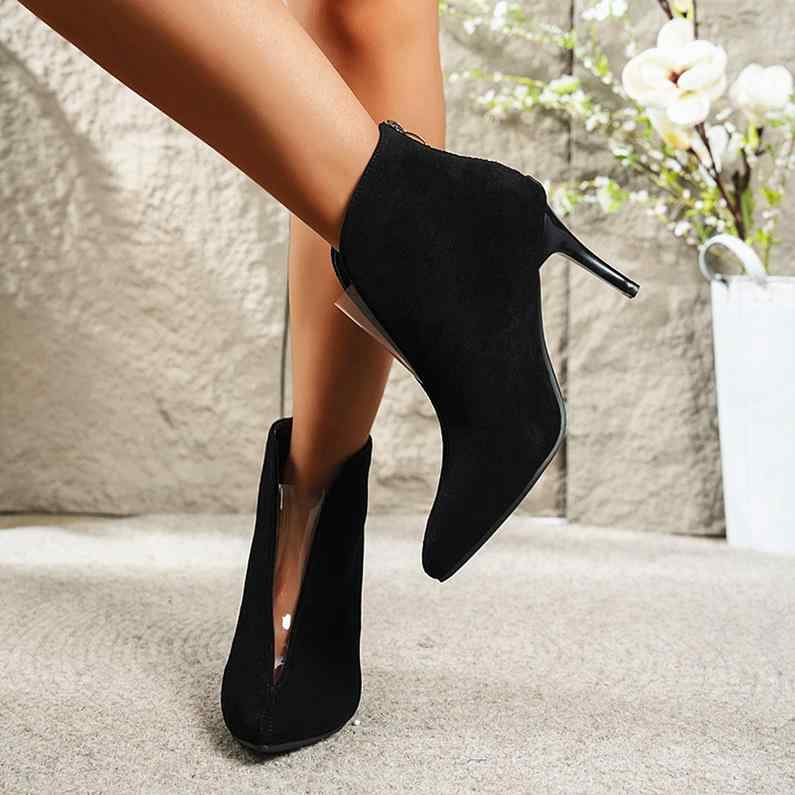 ・ターゲット層: 成人 ・アッパー素材: スエード調 ・性別: レディース ・スタイル: 欧米風 ・つま先形状: ポインテッドトゥ ・ヒール形状: スティレットヒール ・ヒールの高さ: 6-8cm ・: ステッチ ・筒丈: ショート ・厚さ: 普通 ・柄: 無地 ・インソール素材: テキスタイル ・裏地素材: コットン ・筒素材: スエード調 ・重量: 約650g ・ソール製法: 接着 ・カラー: ブラック ・サイズ展開: 35, 36, 37, 38, 39, 40, 41, 42, 43 ・留め具: スリッポン