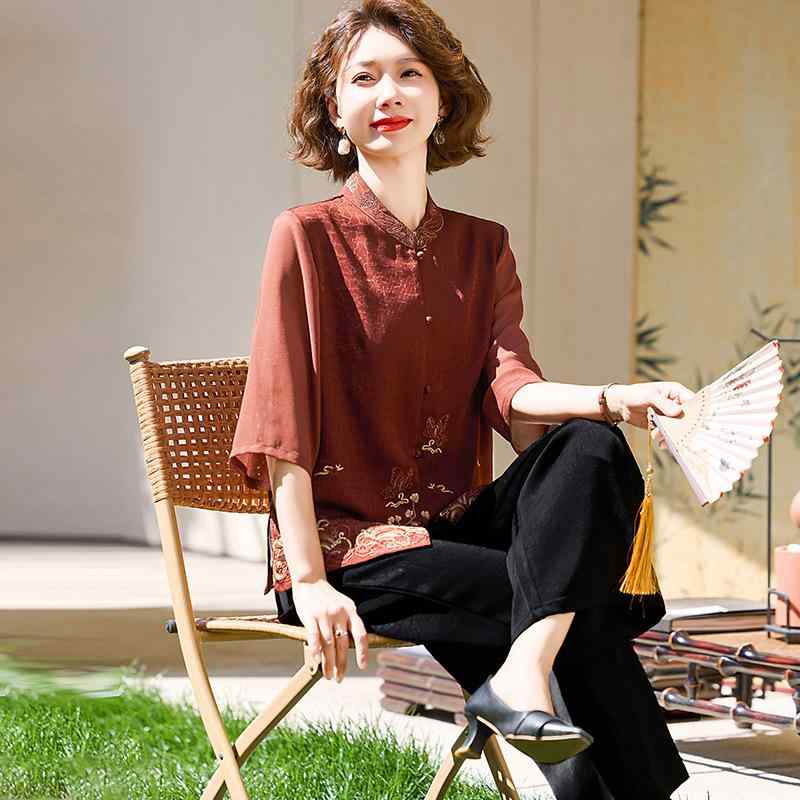 セットアップ レディース ミセス 大人女性 立ち襟ブラウス 九分丈パンツ 刺繍 花柄 フェイク ポリエス..