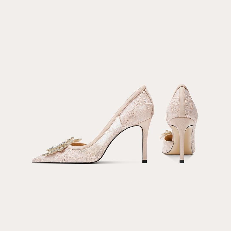 パンプス レディース ポインテッドトゥ 浅履き メッシュ レース ラインストーン 羊革インソール 細ヒー..