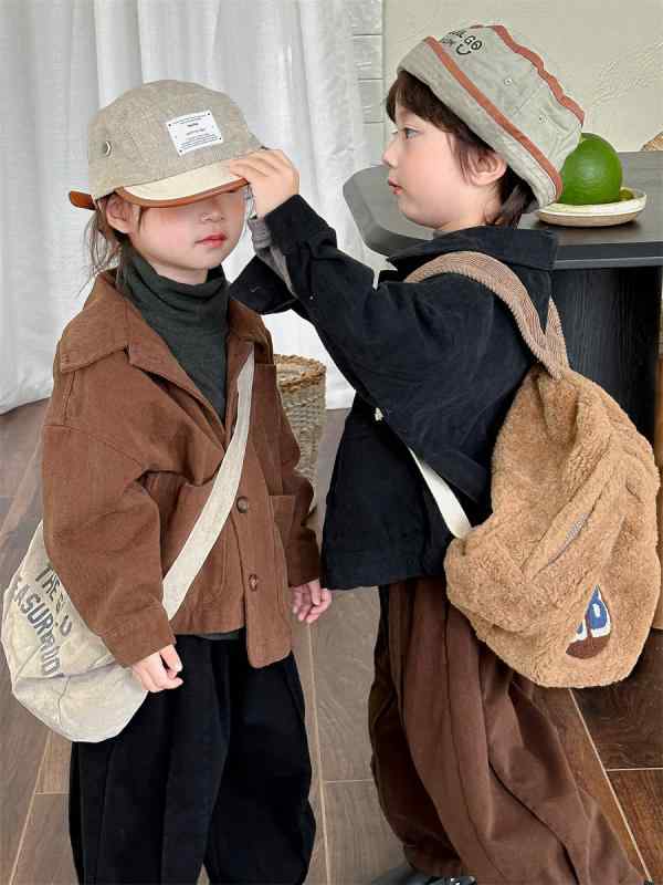 キッズ ジャケット 男の子 女の子 共用 秋 無地 綿ツイル ブレザー テーラードカラー シングルボタン ショート丈 薄手 柔らかな肌触り カジュアル アウター 上着 普段使い お出かけ