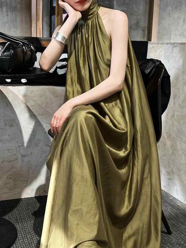 ワンピース ホルターネック マキシ丈 テンセル ポリエステル ゆったり 上品 オールドマネー風 リゾート Aライン ノースリーブ 無地 ギャザー チャイナ風 レトロ オリーブグリーン ブラック 春夏