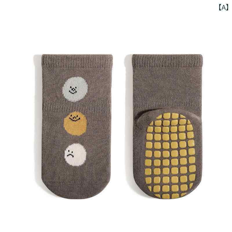 靴下 キッズ ベビー 男児 女の子 春秋冬 室内履き ルームソックス 滑り止め 無縫製 綿 ミドル丈 やわらか 快適 歩行練習 防寒 普段使い