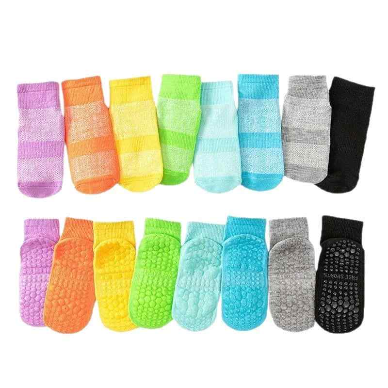 ソックス ベビー 子供 滑り止め シリコン メッシュ トランポリン 遊園地 室内 フロアソックス よちよち..