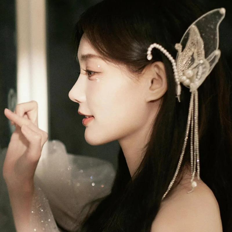 ヘアアクセサリー 花嫁 ブライダル ヘッドドレス 韓国 手作り フェイクパール タッセル 蝶 ヘアクリップ 結婚式 披露宴 ウェディングドレス 髪飾り