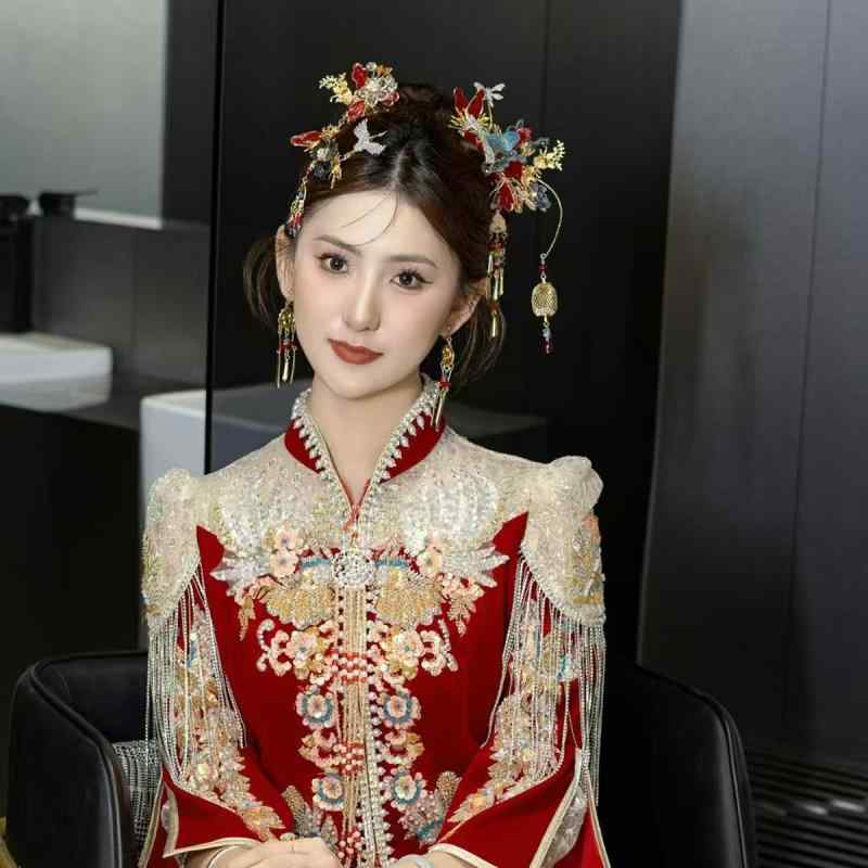 髪飾り 花嫁 ブライダル 結婚式 ウェディング 高級感 伝統 和装小物 古典衣装 秀禾服 龍鳳褂 配色切り..