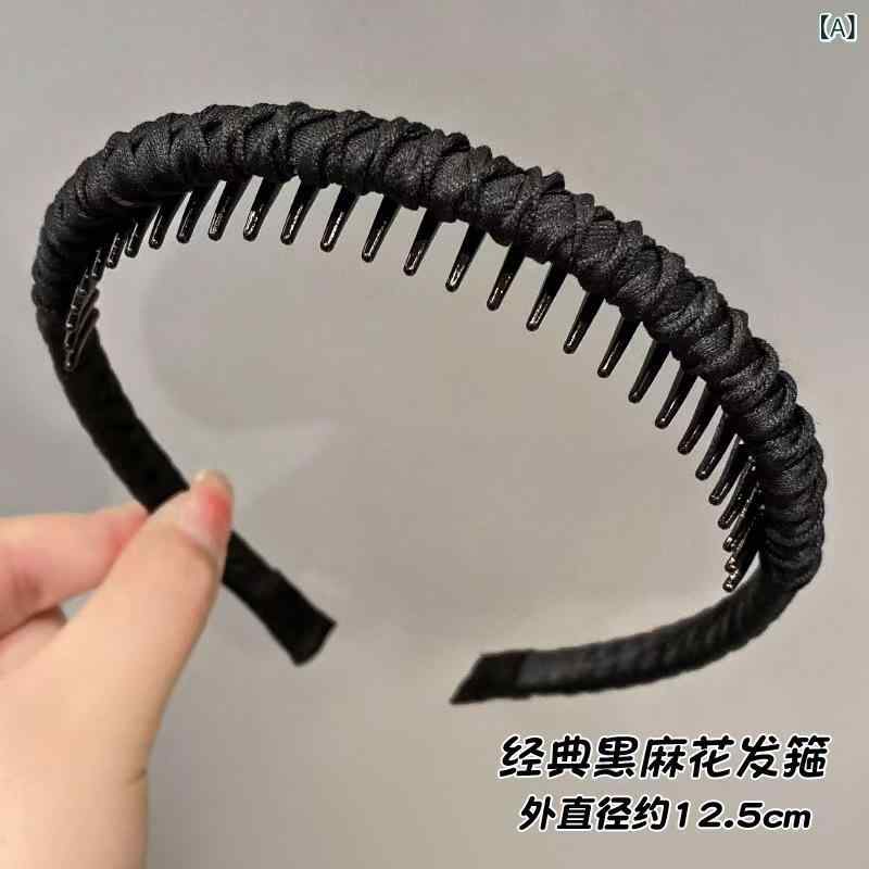 ヘアバンド カチューシャ レディース 洗顔用 防滑 歯付き 碎発整理 便利ツール 高頭頂用 頭飾 春 韓国 爽やか かわいい ブラック ブラウン ピンク 混合素材 手作り 魚骨編み ヘアアクセサリー 普段使い 軽量 伸縮性