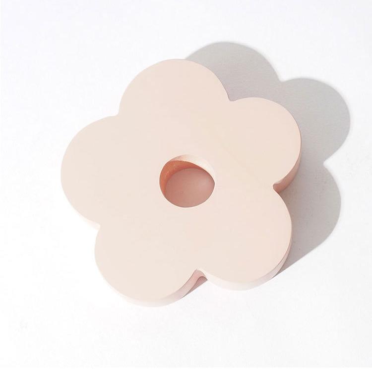 インテリア 壁掛け 飾り 木製 花モチーフ 穴あきボード アクセサリー 火柴棒 ハンガー イエロー ピンク..