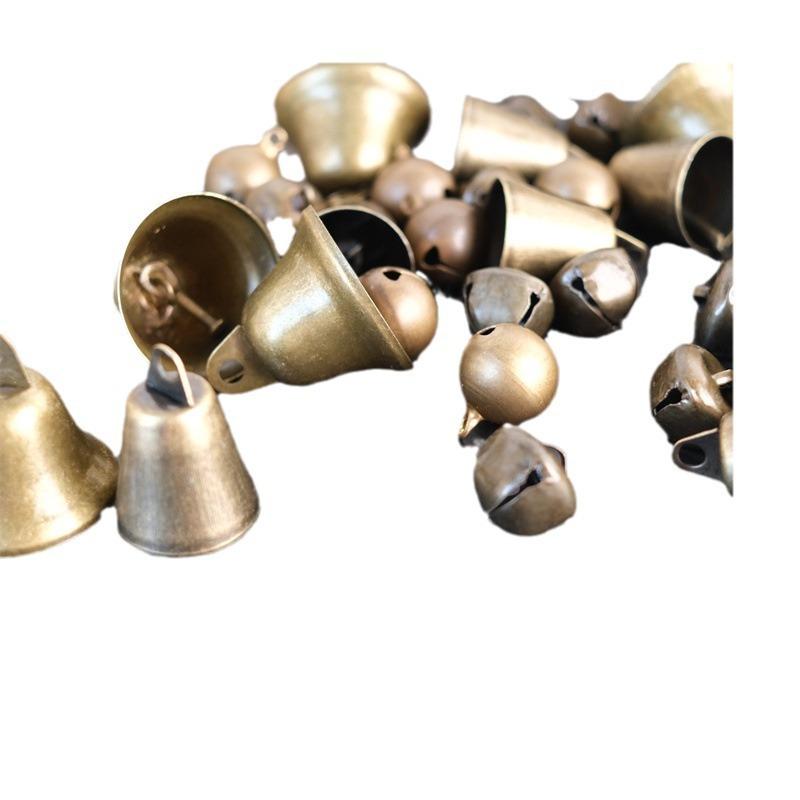 クリスマス 冬 装飾 鈴 キーホルダー 金属 銅 レトロ 古銅 吊り下げ 飾り DIY ギフト ハンドメイド クラフト ホームデコ