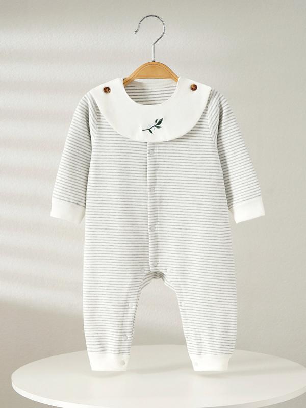 ベビー 男の子 女の子 長袖 ボタン留め オールインワン クローリング服 横ストライプ 柄 綿 素材 春秋 グレー 無骨 カジュアル スタイル 柔らかい 肌触り 伸縮性 吸湿 速乾 機能 普段使い 室内遊び 外出対応