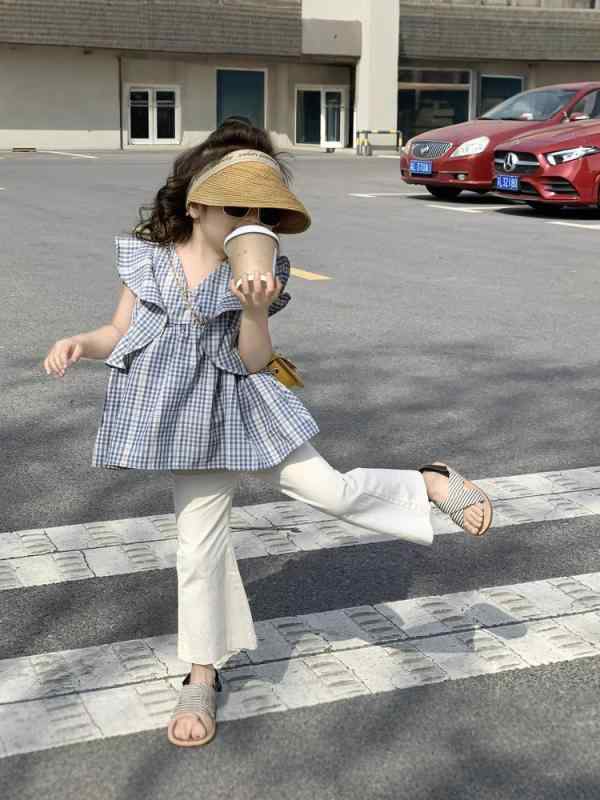 ブラウス 女の子 ベビー キッズ 夏 青 チェック柄 Vネック パフスリーブ ゆったり ショート丈 コットン 柔らかい カジュアル かわいい 日常