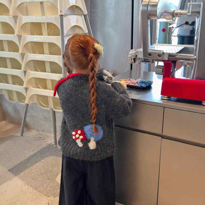 女の子 秋用 かわいい きのこ柄 長袖 カーディガン グレー セーター ニット トップス 柔らかい 再生繊..