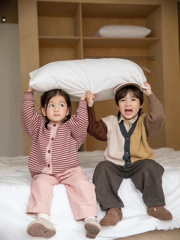 キッズ セーター 男の子 女の子 カーディガン 長袖 春秋 ストライプ コントラスト ニット トップス 丸..