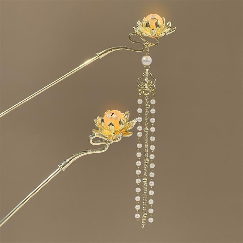 レディース 髪飾り 古風 タッセル カンザシ 光る 提灯 簪 メタル 鳳凰 宮廷風 仙女 雰囲気 ヘアアクセサリー 普段使い 万能 タイプ かわいい ヘアピン ...