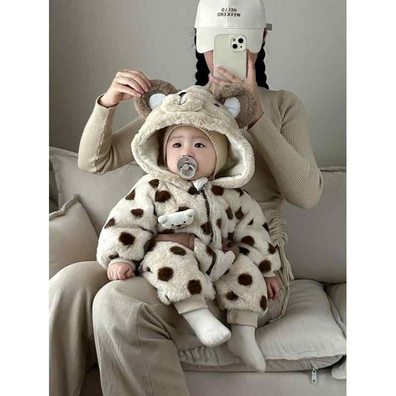 ベビー オールインワン 男の子 女の子 フード付き 綿入れ 厚手 暖か 冬 ハイハイ服 外出 カートゥーン 柄 ふわふわ 長袖 ハイネック