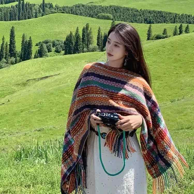 レディース ショール 民族風 ケープ グラデーションカラー 夏用 日よけ ポリエステル ミドルレングス レトロ 観光 アウトドア 軽量 涼しい 草原 柄 女性用 外掛け スタイリッシュ 旅行 おしゃれ