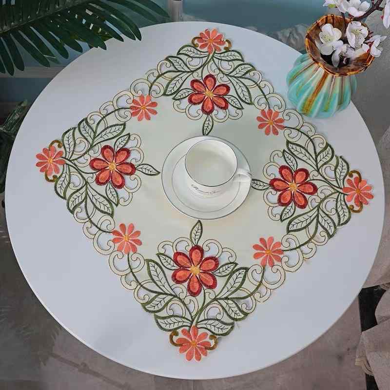 テーブルクロス 刺繍 布製 方形 多用途 ヨーロピアン 茶盤 ベッドサイド ノートパソコン 防塵 ポリエス..