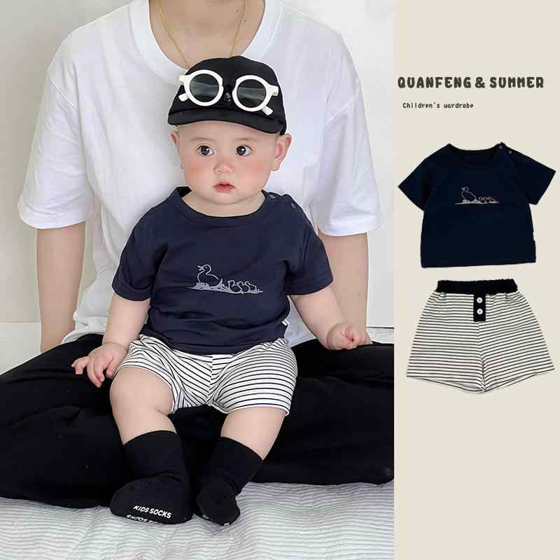 ベビー Tシャツ 男の子 夏 半袖 薄手 綿 素材 カジュアル トップス ストライプ パターン かっこいい シ..