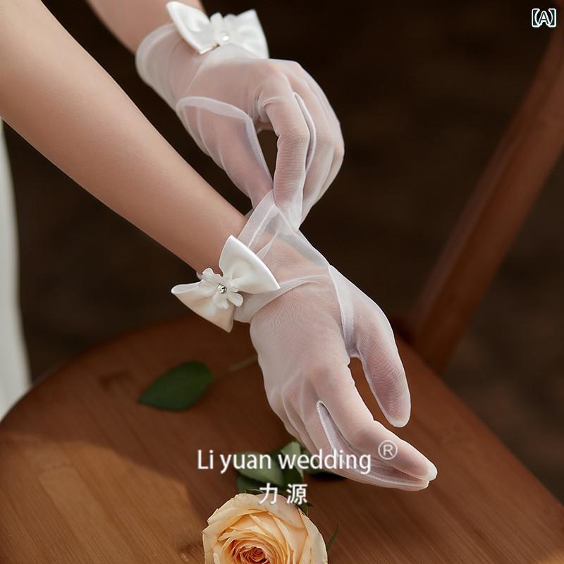 ブライダルグローブ レディース ウェディング ショート丈 薄手チュール 手縫いビーズ 蝶結びリボン シ..