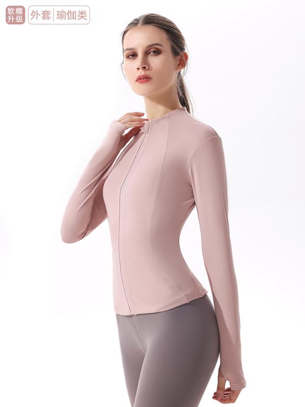 ・袖丈: 長袖・シルエット: タイト・着丈: ヒップ丈・カラー展開: ライトブルー、ヌードピンク、オレンジ、アイボリー、ブラック・機能: 吸湿排汗・生地: 化学繊維混紡・素材: ポリエステル90%、スパンデックス10%・サイズ展開: S、M...