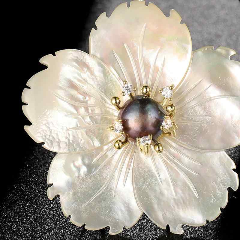 ブローチ メンズ レディース 海水 貝殻 花 モチーフ 淡水 パール 桃花 電気メッキ加工 高級感 ファッション 通勤 装飾 アクセサリー 金 黒 ラインストーン