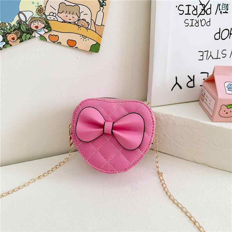 Bolsa de bolsillo chica otoño invierno dulce corazón mariposa mini inclinado cuchillo PU de madera impermeable terraplén elegante moda común negro rosa blanco — vista 3