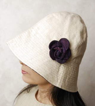 ヘンプのアジアン帽子（インド更紗）お花付き（パープル系） プレゼント アジアン 母の日 レディース エスニック コットン