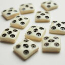 インド 手彫りボタン10個入りセット 四角 角型 ダイス 白色 二つ穴 プレゼント アジアン 母の日 ハンドメイド 手作り エスニック ネコポスOK ナチュラル...