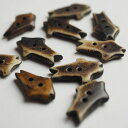 インド 手彫りボタン10個入りセット 魚 茶色 二つ穴 プレゼント アジアン 敬老の日 ハンドメイド 手作り エスニック ネコポスOK ナチュラル素材