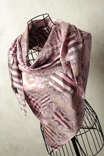 インド シルク プリント 正方形スカーフ ピンク プレゼント アジアン 母の日 インテリア エスニック レディース +Z