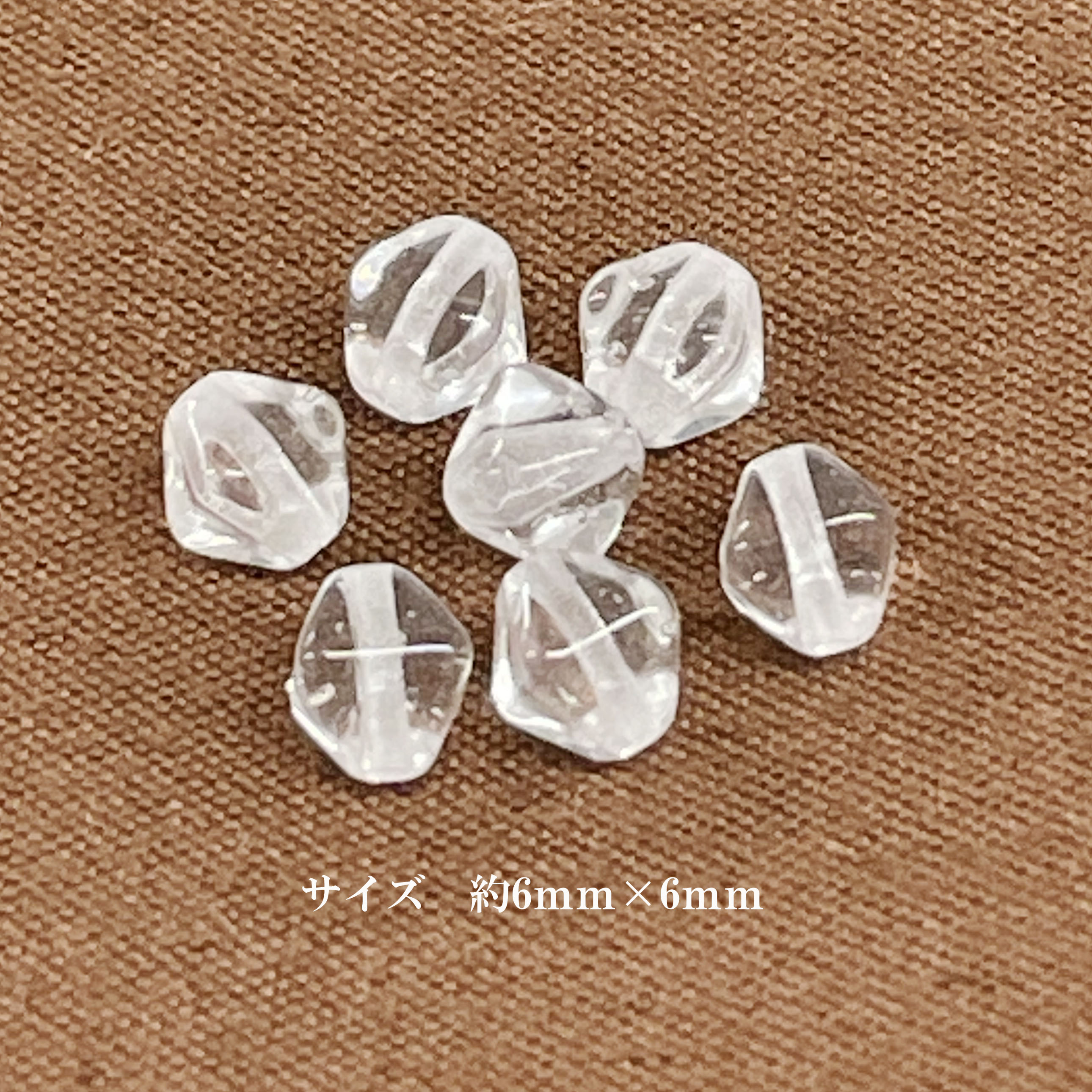 チェコ バイコン(約6mm) 20個入 クリスタルのサムネイル