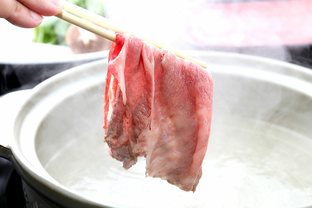 【牛肉 しゃぶしゃぶ】 近江牛 特撰しゃぶしゃぶ用500g 2人〜3人前【通販限定】【近江牛は松坂牛・神戸牛と並ぶ日本三大ブランド和牛【ステーキ/すき焼き/焼肉/しゃぶしゃぶに最適な黒毛和牛】【贈答用】滋賀県から安心の産地直送で新鮮な牛肉をお届け