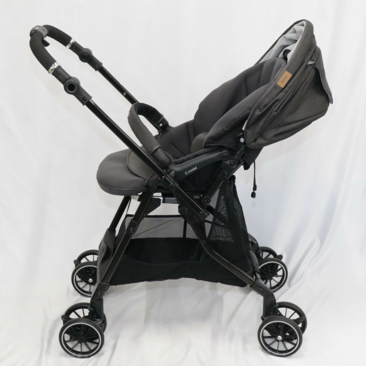 [中古] コンビ ベビーカー スゴカルα compact エッグショック AW ノーブルグレー GL 4972990188890 4972990188890[可(C)]