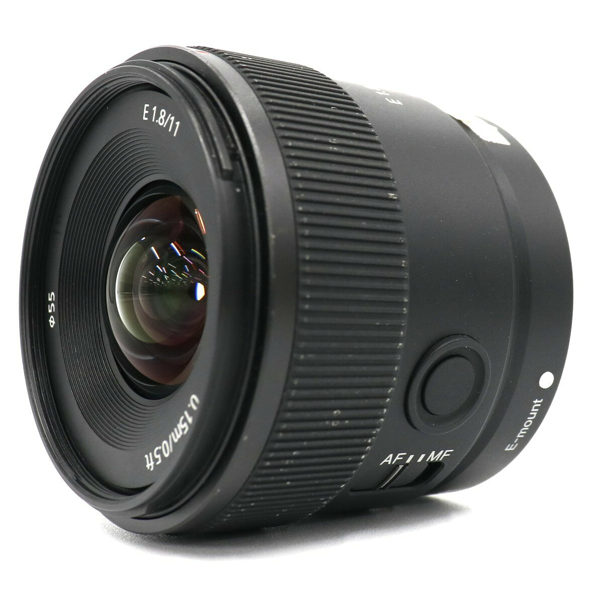 【ポイント5倍：8月3日20時00分から8月11日01時59分まで】 [中古] ソニー E 11mm F1.8 SEL11F18 大口径超広角単焦点レンズ sel11f18 [良い(B)]