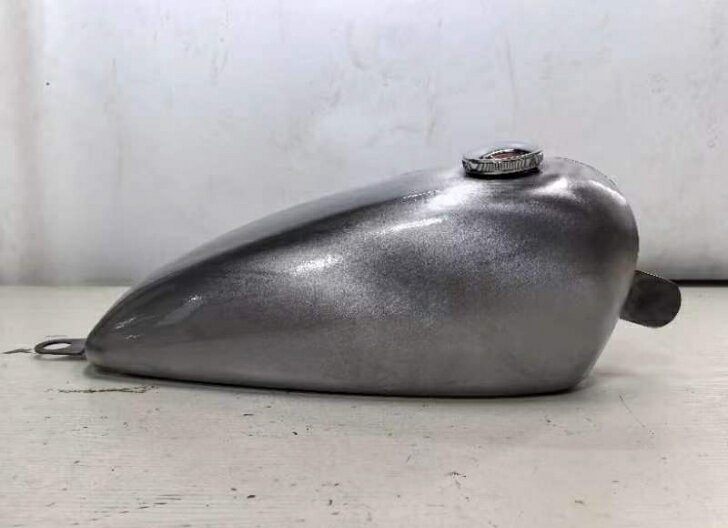 楽天市場】タンク SR400 純正(バイク用品|車用品・バイク用品 楽天市場】タンク SR400 純正(バイク用品|車用品・バイク用品