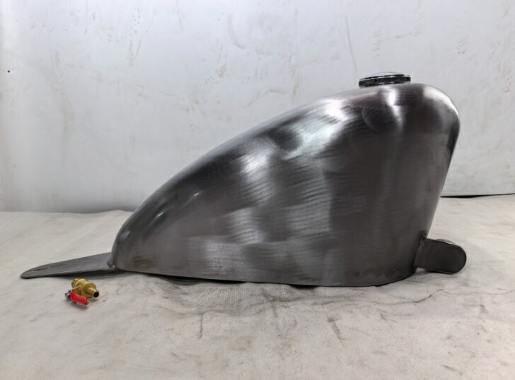 楽天市場】マグナ250 タンク(バイク用品|車用品・バイク用品 楽天市場】マグナ250 タンク(バイク用品|車用品・バイク用品