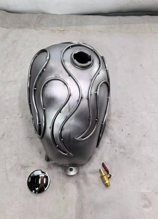 T-170　 ハーレー用　汎用　 ピーナッツタンク 　カスタムタンク 　チョッパー　ロートンネル　タンク製作工房