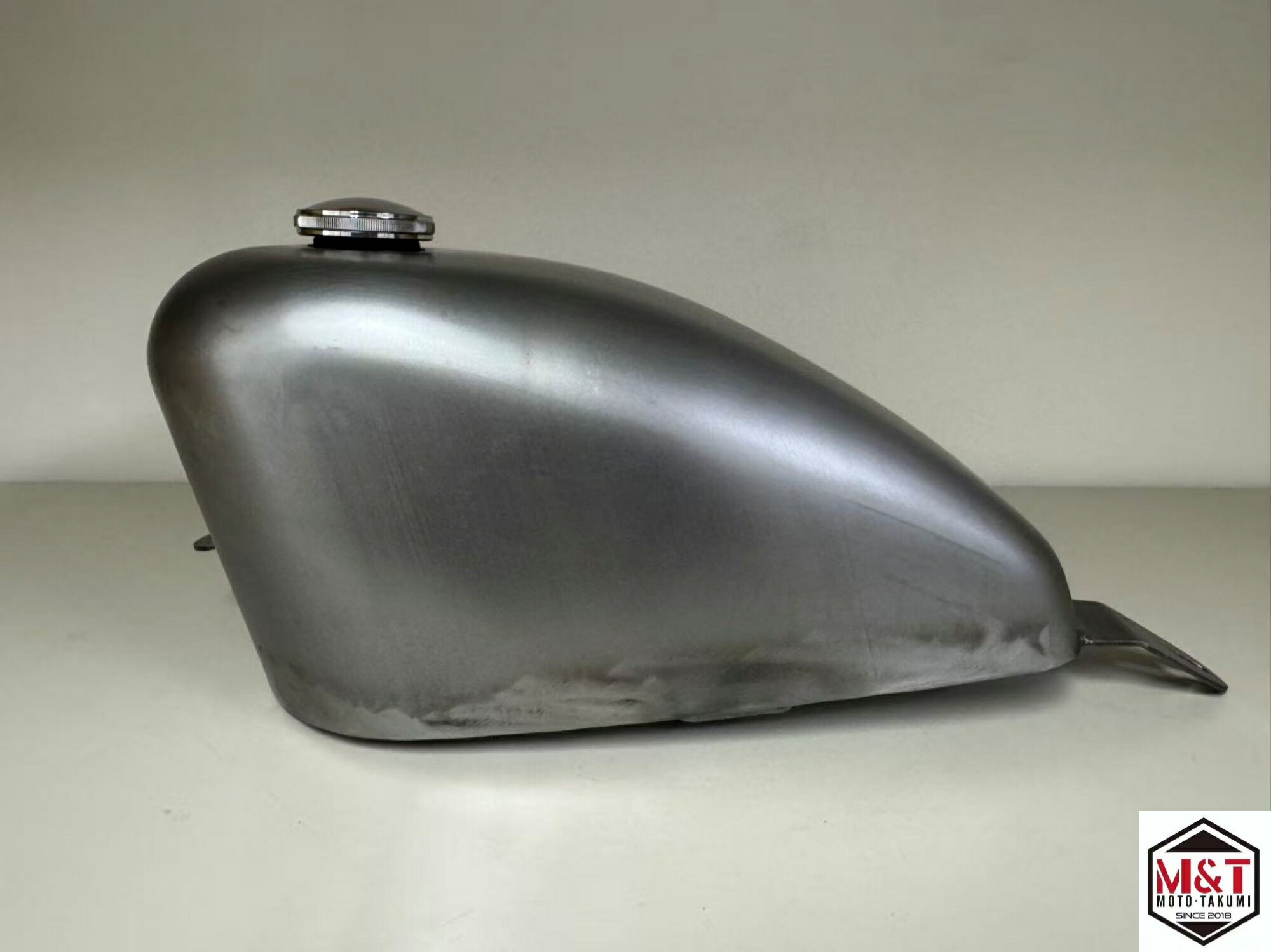 T-70G　カワサキ　バルカン400 800用　VULCAN バルカンクラシック400 スポーツスター　純正コック仕様　燃料タンク 　タンク製作工房