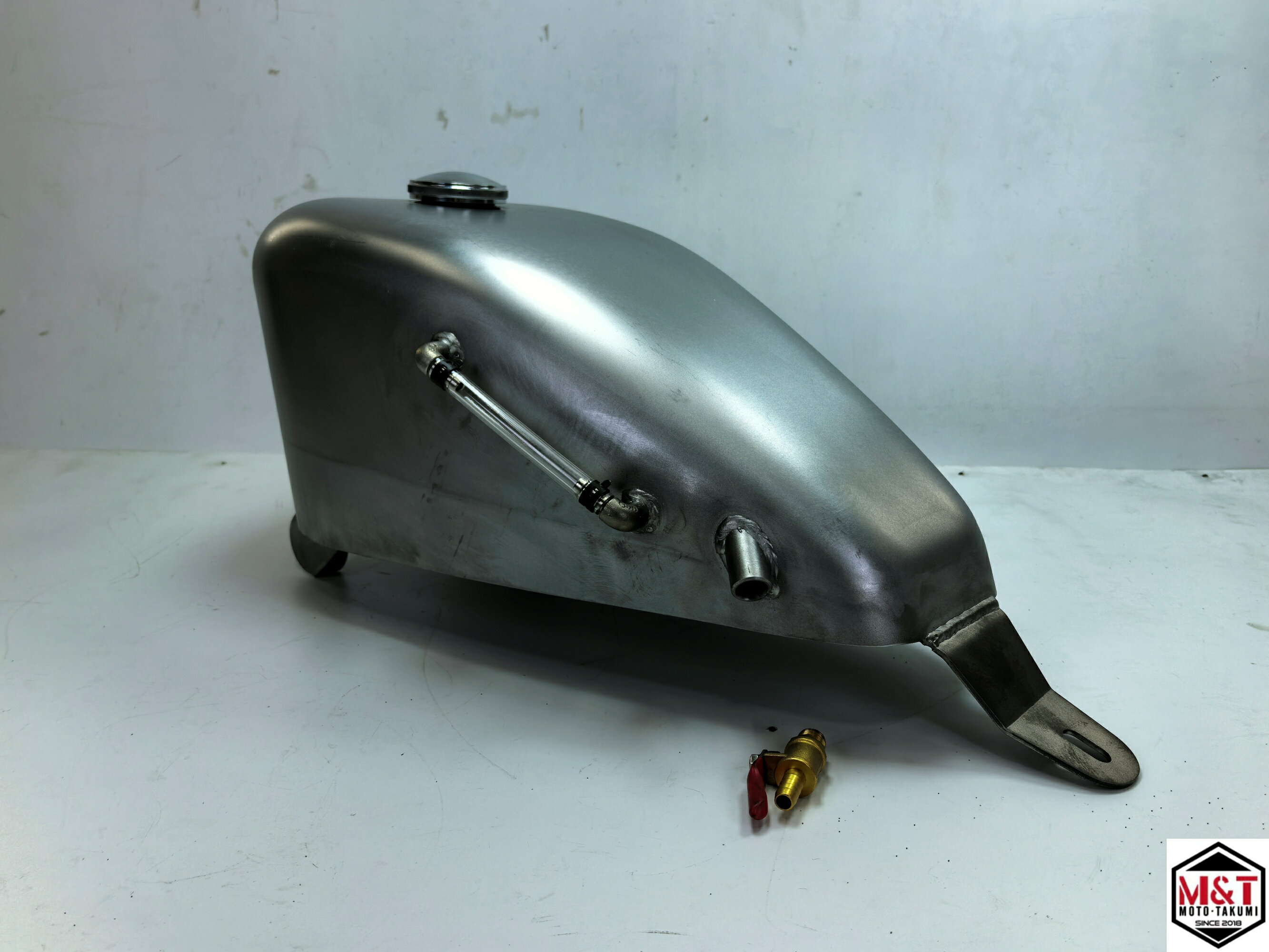 T-200　ホンダ　 シャドウ400　キャブレター車　HONDA　SHADOW400&750 　スポーツスター　タンク　ボル..