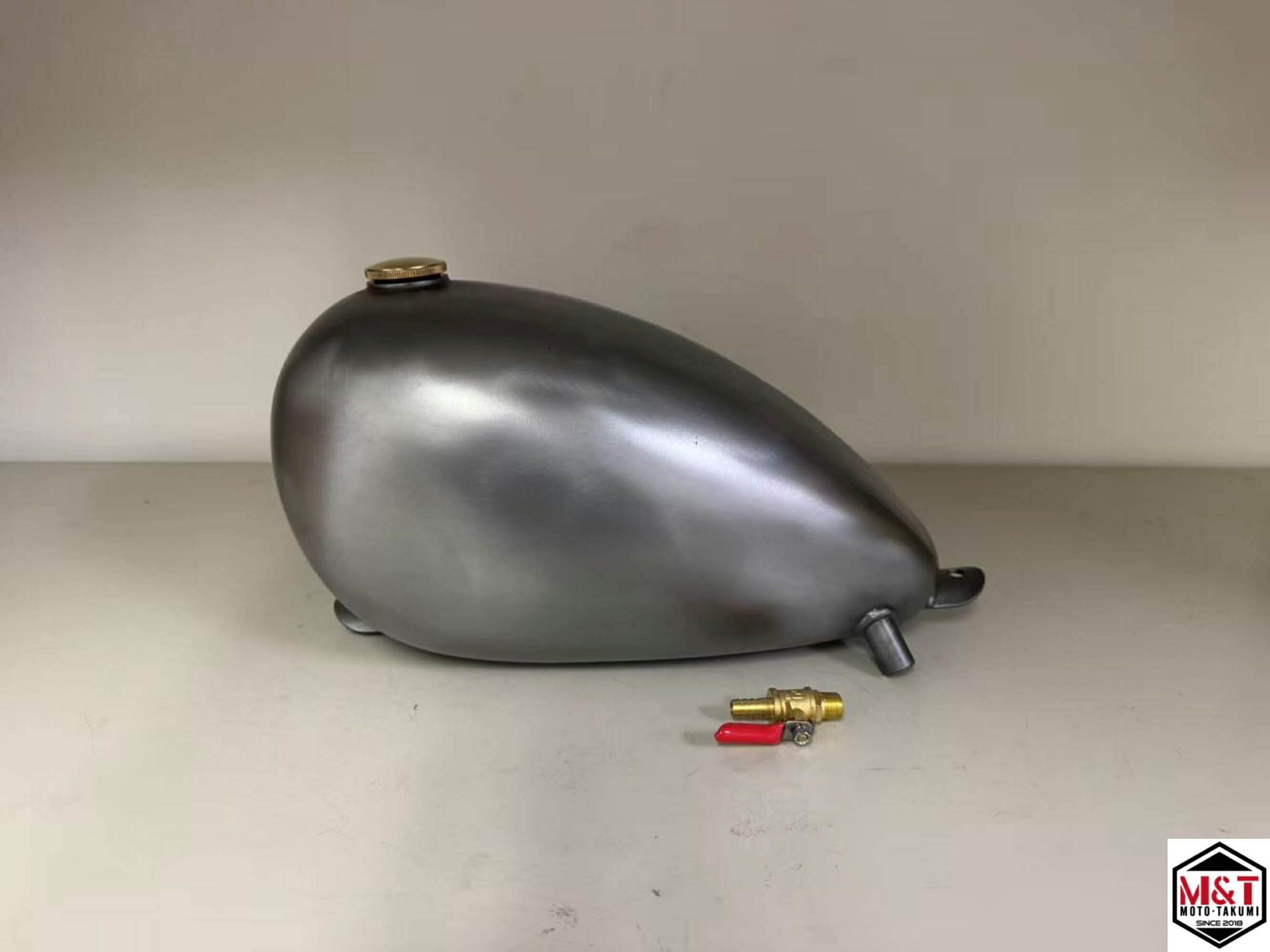 ピーナッツ タンクバイク 赤 花柄 値下げ⭕️ 楽天市場】ピーナッツタンク（パーツ｜バイク用品）：車用品・バイク