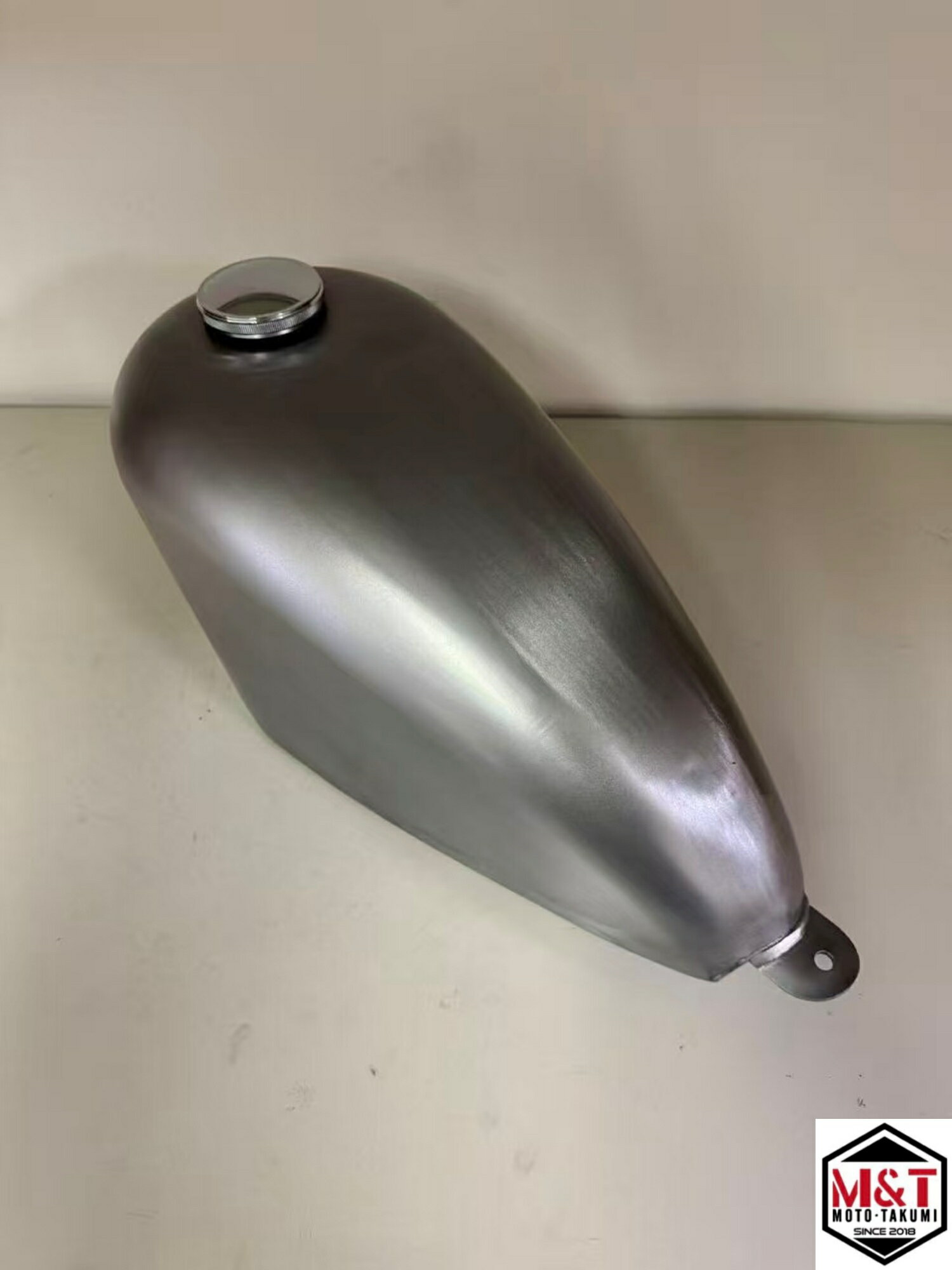 楽天市場】スポーツスター インジェクション タンクの通販