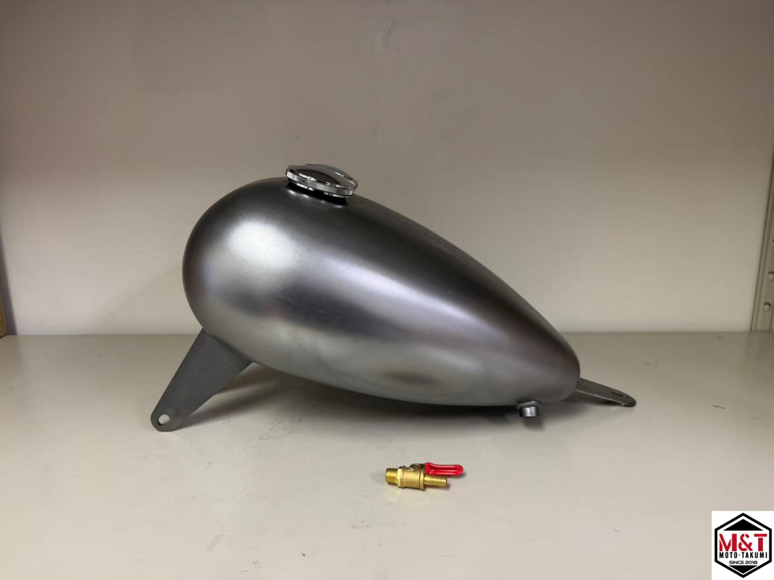 楽天市場】ハーレーダビッドソン ソフテイル（タンク｜外装パーツ