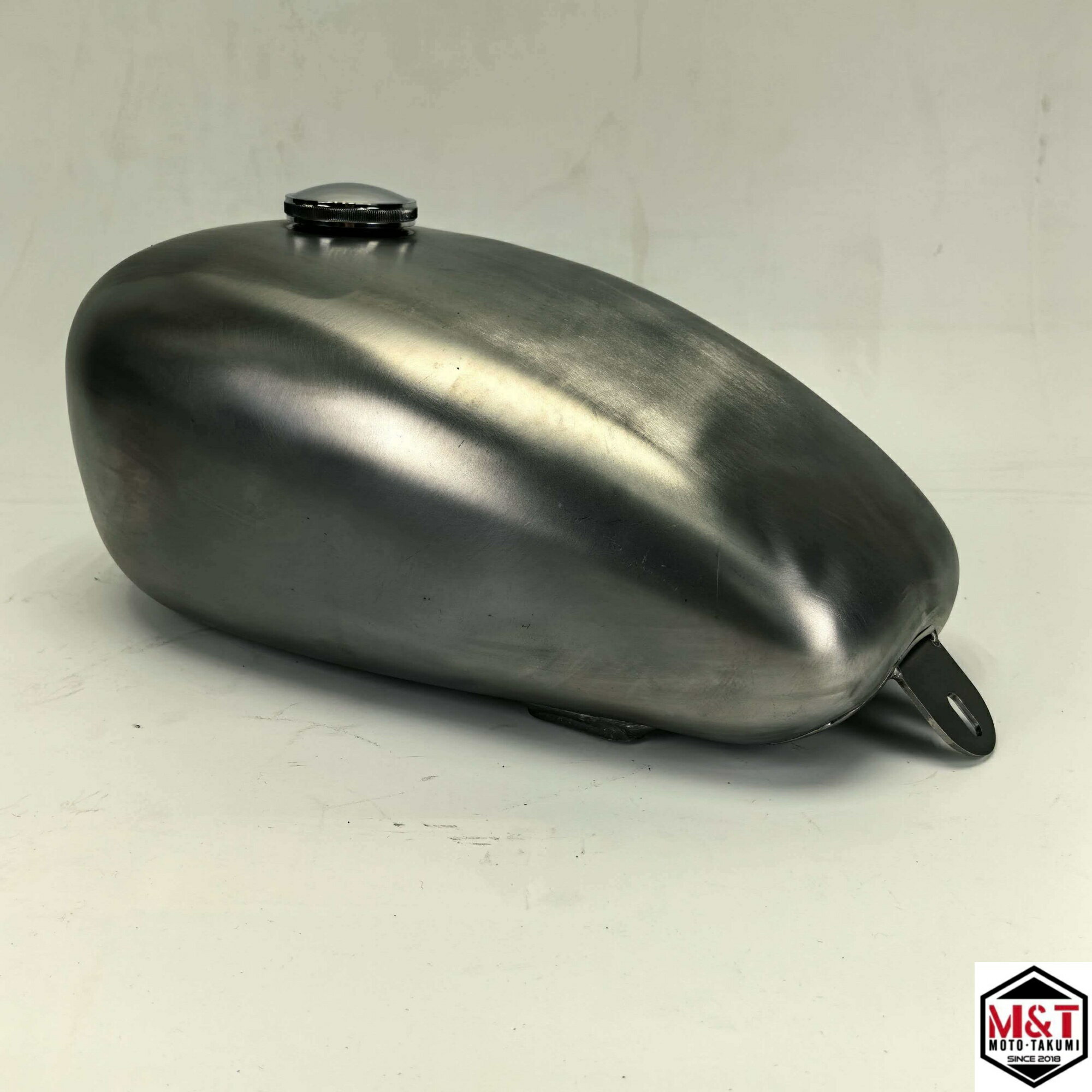 エストレヤ 250TR BJ250A ガソリンタンク 錆なし キャブ車用 14L エストレヤ 250TR BJ250A ガソリンタンク 錆なし キャブ車用 純正