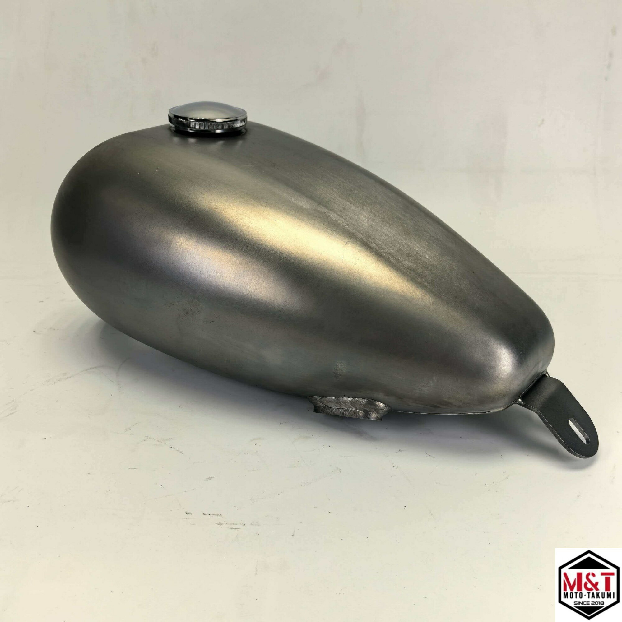 新作　T-246　 KAWASAKI　エストレヤ ESTRELLA250 BJ250　カワサキ　マスタングタンク 1992～2006年式　タンク製作工房