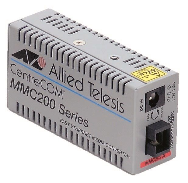 【新品/取寄品/代引不可】CentreCOM MMC202A-Z5 [100BASE-TXx1、100BASE-FX SMF1心(SC)x1(デリバリースタンダード保守5年付)] 0018RZ5