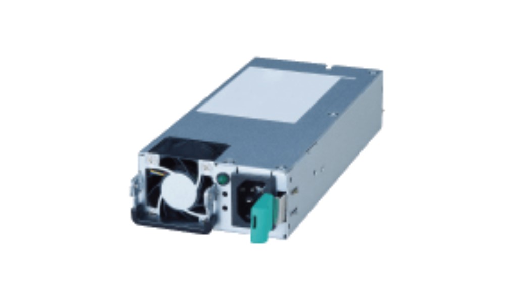 配送区分：FサイズM1N01PY【新品/取寄品/代引不可】RP01-550W Module 5年先出しSB保守バンドル 70001B5※ご注文手続き後、当店より発送予定日または取寄商品の在庫有無・納期を記載したご注文確認メールをお送りいたしますので必ずご確認をお願い致します。 こちらの商品はお取り寄せの商品となり、通常、土日祝を除く7営業日前後での発送となります。（詳細納期はご注文後にメールにてご案内致します。） ※発注手配の可否をメールにてご確認させて頂く場合がございます。必ず当店からご案内するメールをご確認ください。 ※商品の手配ができない場合や、発注手配可否の確認が取れない場合には誠に申し訳ございませんがキャンセルとさせていただきます。 ※直送の場合別途送料が掛かる場合がございます ※キャンペーン期間特価の場合ご注文金額が変更となる可能性がございます。 ※メーカーや弊社取引先へ申請書のご記入・提出をお願いする場合がございます。機器と保守チケットのセット品・商品詳細 : 機器と先出しセンドバック保守5年がバンドルされた商品