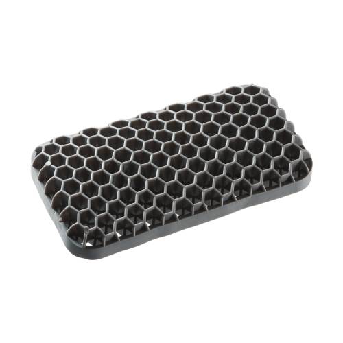 配送区分：SSサイズSN10XN4【新品/取寄品/代引不可】ハニカムリストレスト(Sサイズ) TOK-HONEY1GY※ご注文手続き後、当店より発送予定日または取寄商品の在庫有無・納期を記載したご注文確認メールをお送りいたしますので必ずご確認をお願い致します。 こちらの商品はお取り寄せの商品となり、通常、土日祝を除く7営業日前後での発送となります。（詳細納期はご注文後にメールにてご案内致します。） ※発注手配の可否をメールにてご確認させて頂く場合がございます。必ず当店からご案内するメールをご確認ください。 ※商品の手配ができない場合や、発注手配可否の確認が取れない場合には誠に申し訳ございませんがキャンセルとさせていただきます。 ※直送の場合別途送料が掛かる場合がございます ※キャンペーン期間特価の場合ご注文金額が変更となる可能性がございます。 ※メーカーや弊社取引先へ申請書のご記入・提出をお願いする場合がございます。手首の負担を軽減するムニッとしなやかなTPE素材のリストレスト。(マウス対応)・商品詳細 : TPE素材+ハニカム構造で心地よいクッション性と手触り、通気性を実現しました。圧迫せずしっかり支え手首の負担を軽減するやわらか素材です。汚れたら水で洗えるのでいつも清潔を保てます。