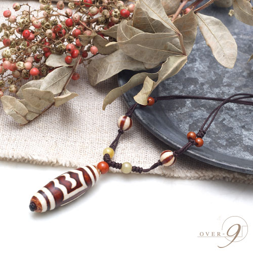 アミュレット～あなたを守る～ 大鵬鳥天珠ネックレス【メール便不可】天然石 ネックレス パワーストーン 大鵬鳥 上肯竜紋天珠 翡翠 ヒスイ